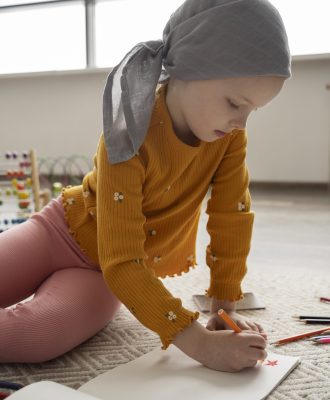 young-child-therapy-battling-cancer